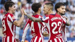 Varios jugadores del Atl�tico, celebrando el gol de Baena ante el Espanyol.