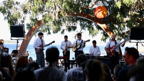 El festival y su escenario alimentado por energ�a renovable tomaron El N�utico el viernes
