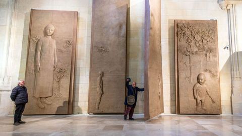 As son las puertas de Antonio Lpez para la Catedral de Burgos