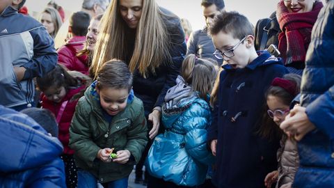Cabalgatas de Reyes de Ourense.Cientos de personas se congregaron en las calles de Xinzo para recibir a los Reyes Magos