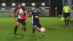 Imagen de archivo del partido de Liga entre el Arousa y el R�pido de Bouzas el pasado 29 de octubre