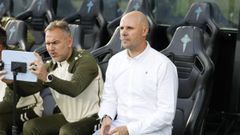 El t�cnico del Celta Fortuna, Fredi �lvarez, y su segundo, David Garc�a Sierra.