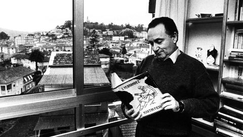 O escritor na s�a vivienda de Vigo