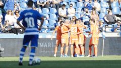 Deportivo Real Oviedo Riazor gol Obeng.Los futbolistas oviedistas celebran el gol de Obeng al Deportivo