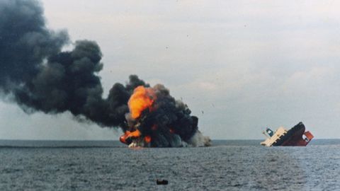 El trasatlántico en el que sirvió Manuel se encontró en uno de sus viajes con la explosión de un barco
