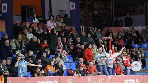 La grada del Vista Alegre durante el derbi Reyco Burela-Castro Bloques Cando, el pasado d�a de Reyes.