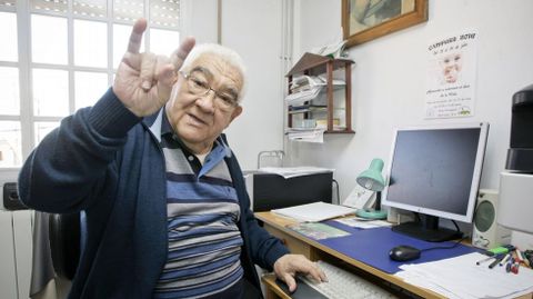 El prroco Antonio Sineiro, ms conocido como Don Tucho, confiesa que le gusta la msica rock y espera poder repetir su aparicin en el vdeo promocional para el festival Rockin' Vila 2016. En su opinin, es bsico que desaparezca la imagen del cura como dominador.