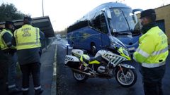 Campa�a de control del transporte escolar por parte de la Guardia Civil de Tr�fico