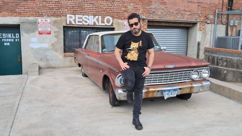 Julio Valde�n fue durante diecisiete a�os corresponsal de prensa en los Estados Unidos