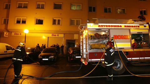 Foto de archivo de otra intervención de los bomberos en Arteixo.