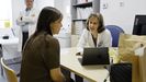 Una voluntaria participa en el estudio �Mimic� en el Chuac.