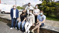  De pie de izquierda a derecha Pico, Jonathan y Dolores; sentados de izquierda a derecha Carolina, Lara y Andr�s. Faltan en la foto Julio, Leticia y Andrea, tambi�n en la comisi�n. xaime f. ramallal