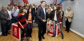 Reuni�n de la nueva ejecutiva del PSdeG, con Jos� Ram�n G�mez Besteiro al frente del grupo.