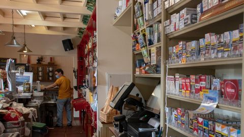 Cai Milio, el bar-tienda de Oviñana