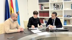 Su�rez-Puerta y Barral durante el encuentro mantenido con V�zquez.