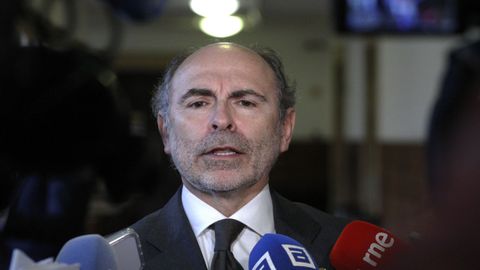 El rector de la Universidad de Oviedo, Ignacio Villaverde