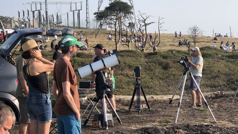 Observaci�n del eclipse desde la serra de Meira.