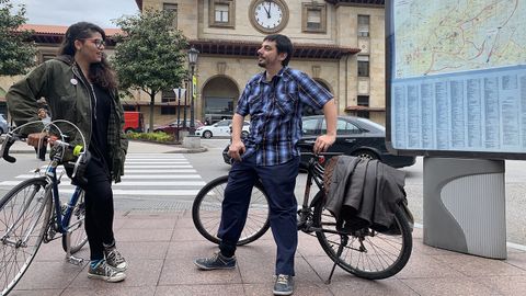 Los candidatos de Somos Oviedo, Ignacio Fernndez del Pramo y Evelin Villegas  