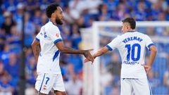 Aubameyang celebra junto a Yeremay su gol, el quinto consecutivo que marca