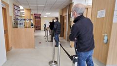 Usuarios en el centro de salud Virxe Peregrina de Pontevedra