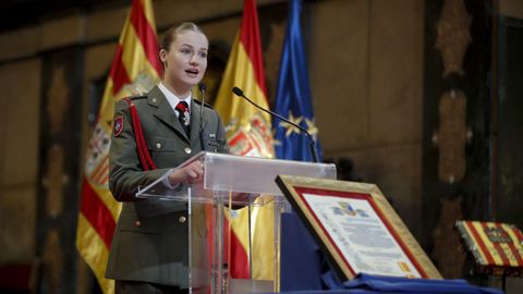 La princesa de Asturias, Leonor de Borbón, pronuncia unas palabras durante uno de los homenajes