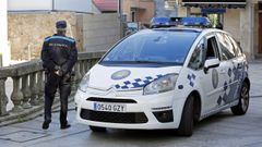 Patrulla de la Polic�a Local de Pontevedra por el centro hist�rico