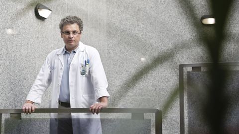 Javier Paz Esquete, jefe de servicio de medicina preventiva del CHOP pontevedr�s