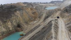 Los trabajos de recuperaci�n (foto del viernes) avanzan lentos.