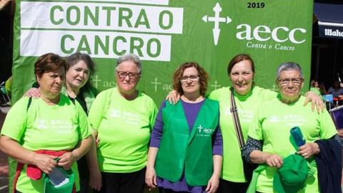 De izquierda a derecha, Pepita Garc�a, Teresa Beceiro, Teri Garc�a, Juana Bell�n, Mas� Garc�a y Juana