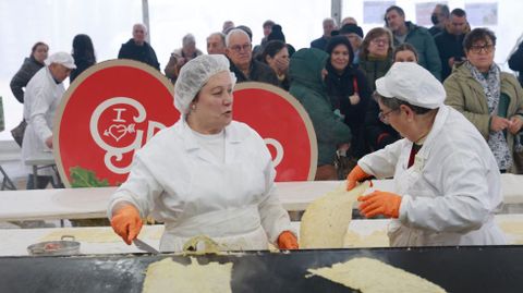 Distribuci�n de freix�s en la Feira do Grelo de As Pontes.