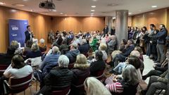 Reuni�n de Borja Verea con vecinos del Ensanche