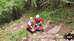 Rescate de un ciclista en Salas