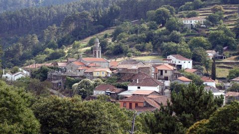 El tramo de carretera afectado discurre por la parroquia chantadina de Nogueira de Mi�o 
