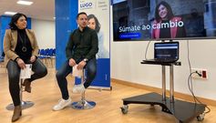 Elena Candia, candidata � alcald�a de Lugo, presentando a s�a p�xina web