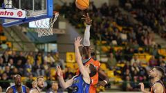 Imagen del COB-Coru�a que se disput� en el Paco Paz