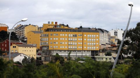 Edificio de la Avenida de Asturias de Foz, donde hay viviendas de uso turstico