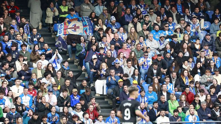 A grada de Abanca Riazor durante o partido entre o Deportivo e o M�laga