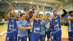 El Peixe Galego regala a su afici�n una hist�rica Copa LEB Plata
