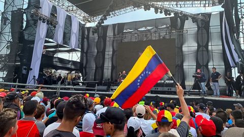 Vista del escenario para el concierto que el Gobierno de Maduro organiz� al otro lado de la frontera, en la localidad venezolana de Ure�a