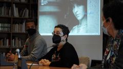 O fillo de Xela Arias, Dar�o Gil, acompa�ou a presidenta e a secretaria do Consello da Cultura