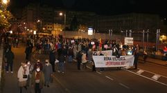 Manifestaci�n reclamando la reapertura de la calle Rai�a Victoria en Pontevedra