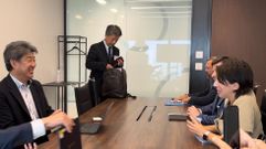 La conselleira de Economía, María Jesús Lorenzana, se reunió en Japón con representantes de Orix Corporation