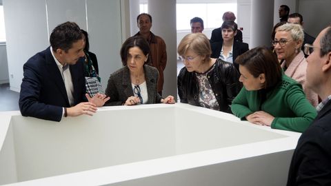 La consejera de Hacienda y la alcaldesa, durante su visita al nuevo edificio administrativo del Principado en Gij�n