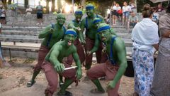 Entrimo se volc&oacute; con su desfile de carnaval de verano