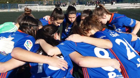 Real Oviedo Femenino Horizontal.Las futbolistas azules, antes del encuentro
