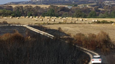 Aldea de Carzo�, en Cualedro, donde el fuego fue controlado gracias a estar rodeada de fincas trabajadas