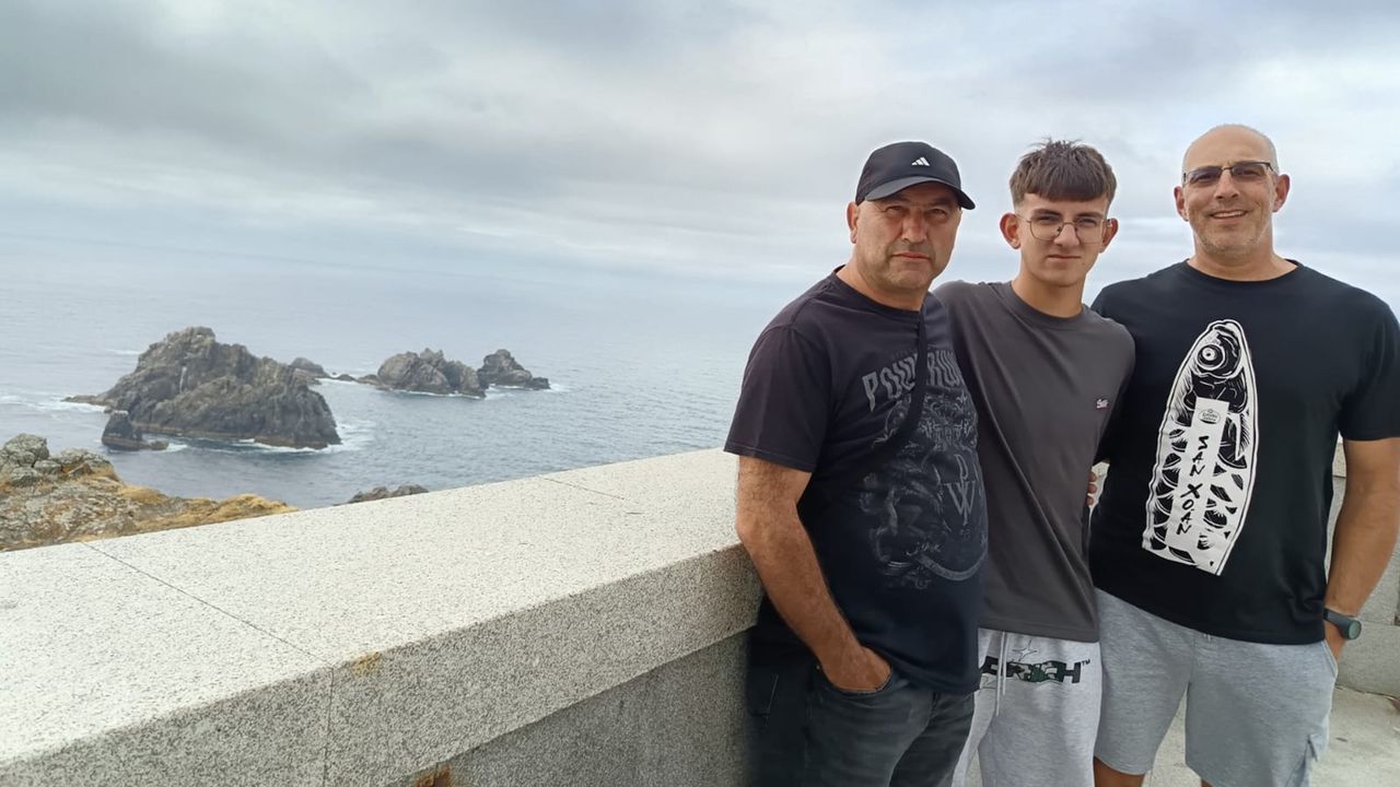 Tres fotógrafos de Ortegal a la «caza» del eclipse del día 12: «Queremos promocionar a zona»