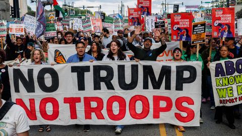 Protesta en Chicago contra el despliegue de soldados de la Guardia Nacional