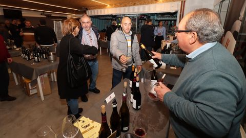 Eleuterio Balayo llev las mejores bodegas, conservas y quesos a La Ubi de Boiro