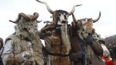 M�scaras de maragatos, habituales en el Entroido de Santiago de Arriba